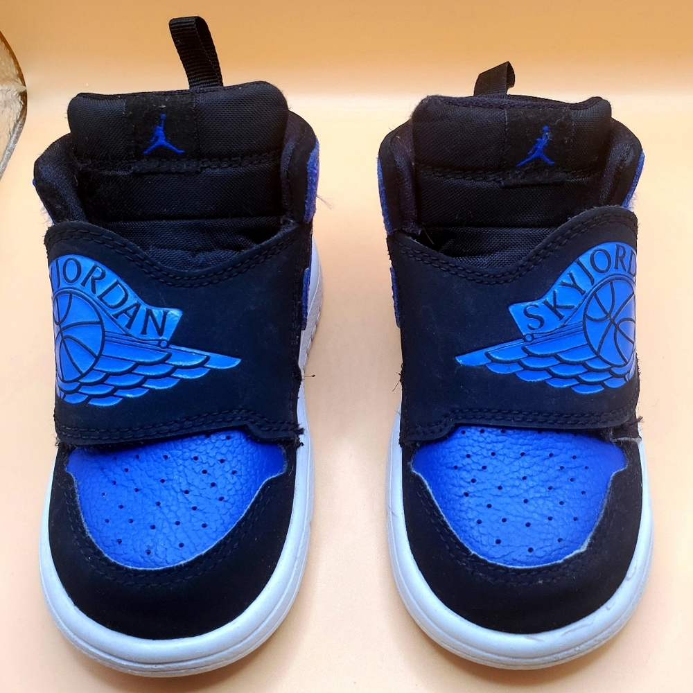 Nike Toddler Sky Jordan 1